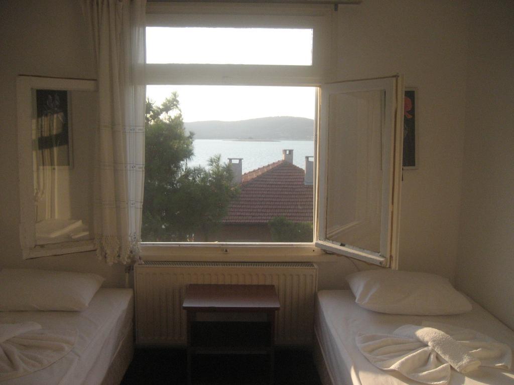 Mavi Pension Otel Ayvalı Dış mekan fotoğraf
