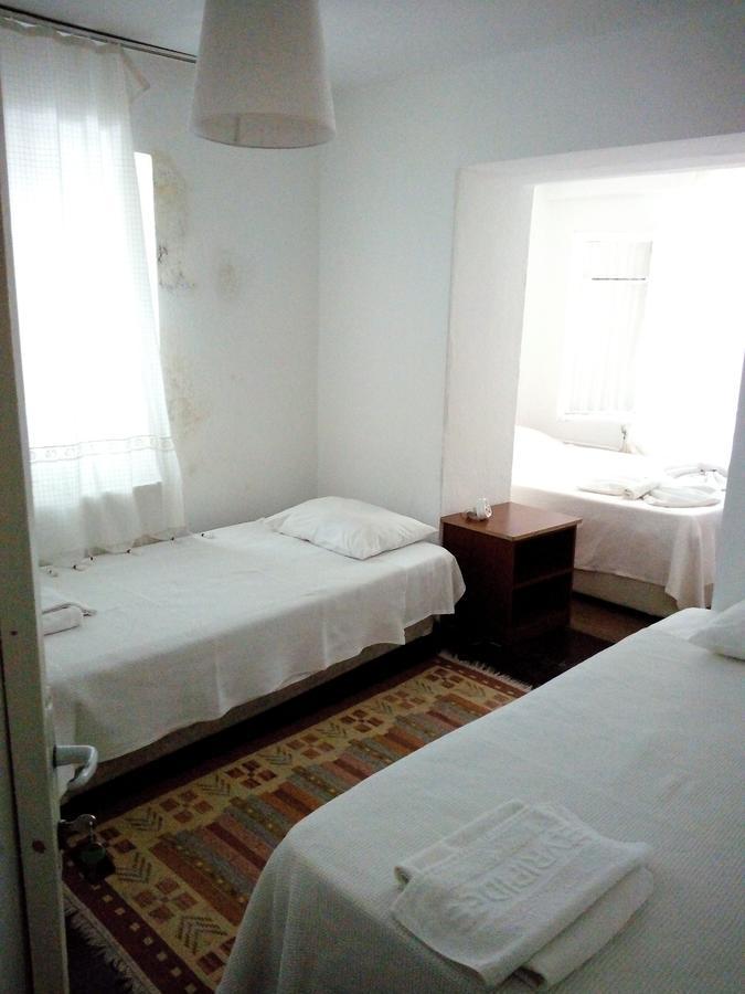 Mavi Pension Otel Ayvalı Dış mekan fotoğraf