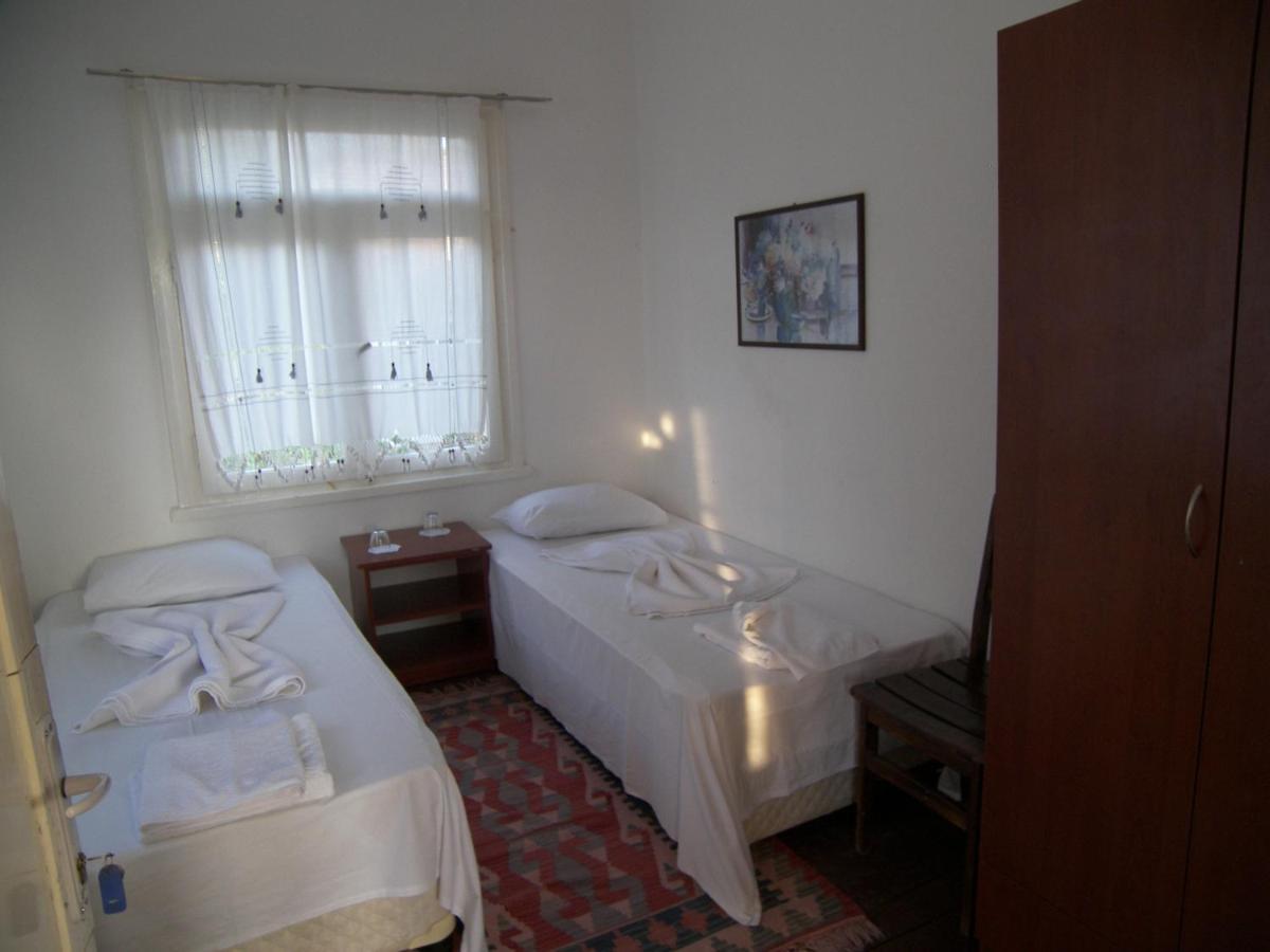 Mavi Pension Otel Ayvalı Oda fotoğraf
